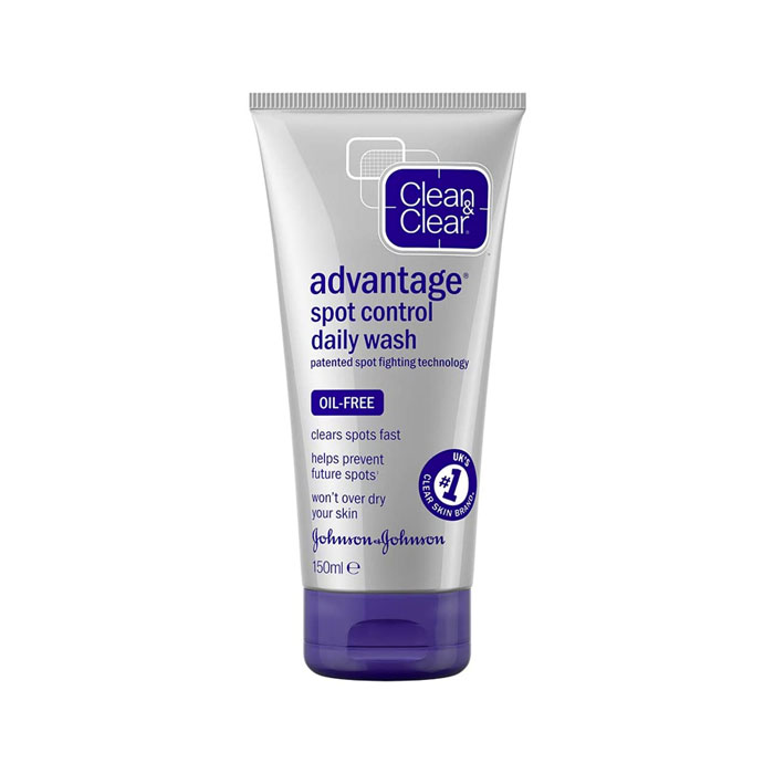 Clean &amp; Clear Blackheads Clearing daily  Scrub 150ml
